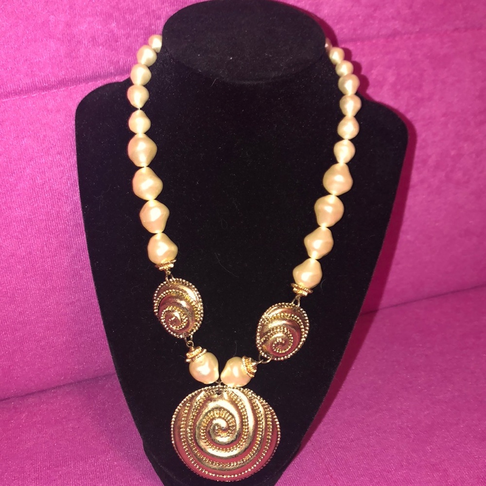 Pearl Necklace with Gold-Tone Medallions - Picture 1 of 2